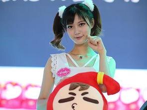 女主播网红思瑞在线视频,直播间的魅力女神