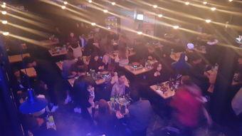 居酒屋搭讪清纯在线视频,清纯女孩在线视频中的浪漫搭讪技巧揭秘