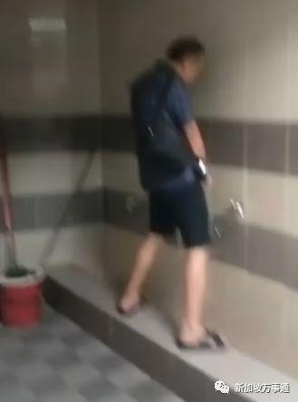 男生小便在线视频  第2张